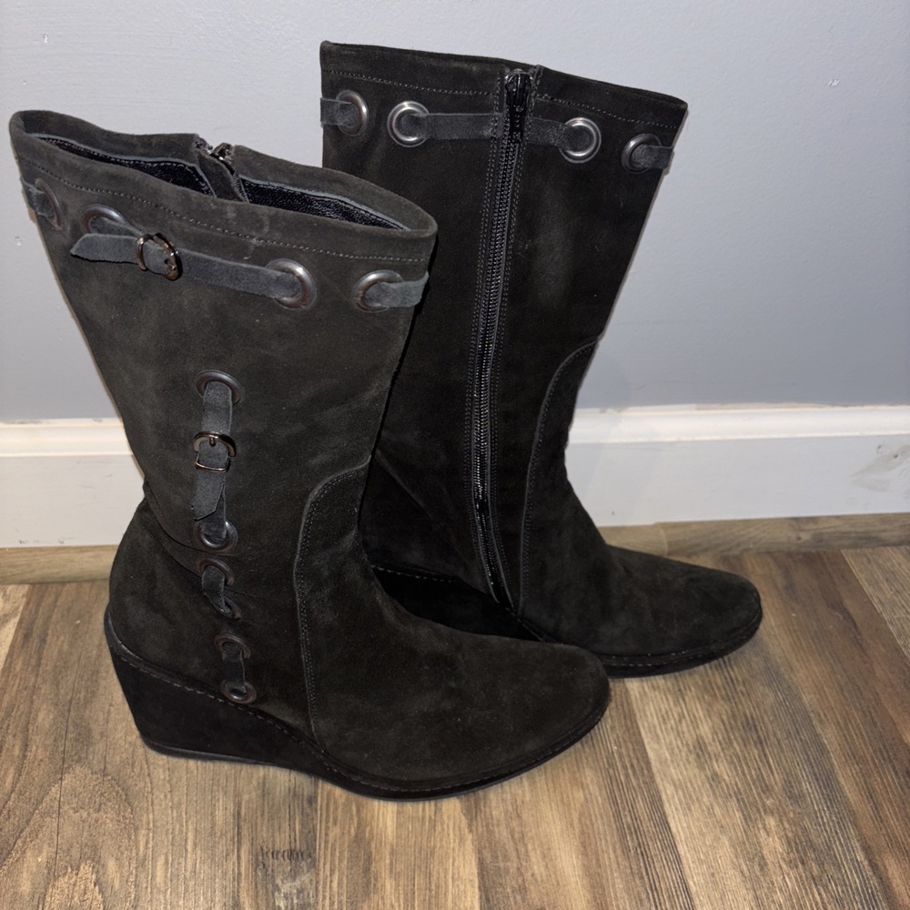 Women's Black Suede Wedge Boots